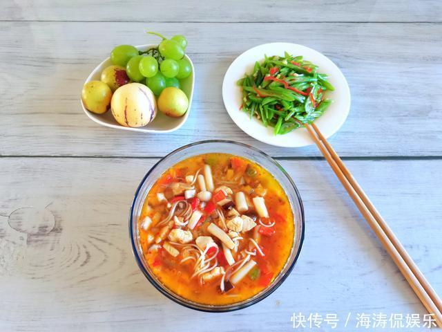 满意|一个女人最省事晚餐,简单一炒一煮几分钟上桌,吃得满意舒服健康