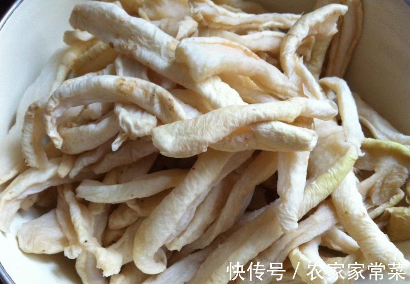 晒萝卜干的时候到了,爽脆开胃越嚼越香,教你在家做,干净零添加