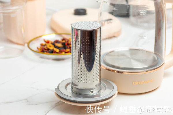 养生茶|人到中年不由己,保温杯里泡枸杞!秋季养生实用工具,大宇养生壶使用体验