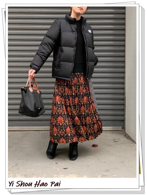  时尚|经典不过时的“饺子包”，今年冬天可以这样搭配！更显时尚气息