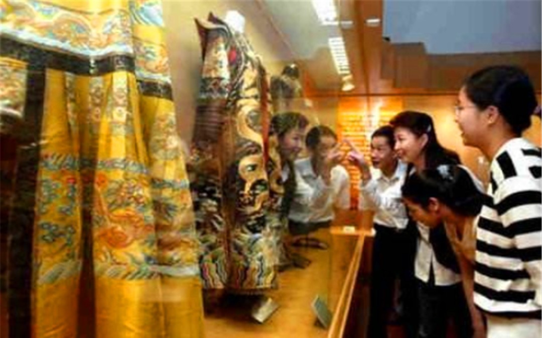 究竟|清朝设6大爵位,为何“超一品”可以穿龙袍?权力究竟有多大?