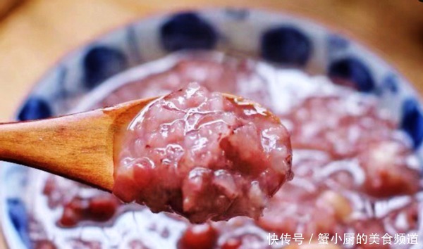 初春的早餐多吃这2样,做成粥来吃,10分钟上桌,补血怯湿降春