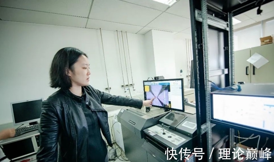 大奖|质疑中国半导体?芯片女神让美国直接闭嘴,30岁就斩获国际大奖