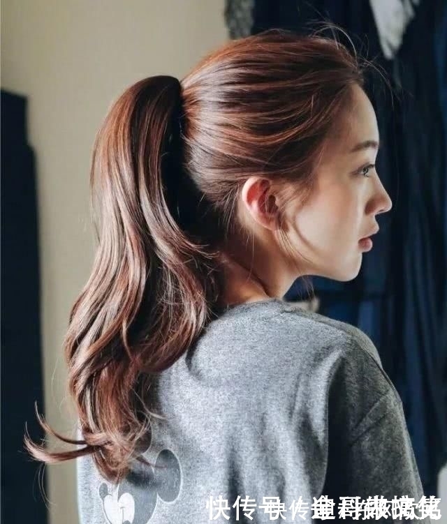 发型|一根皮筋就能搞定的7款发型,前三款超简单,手残党也能轻松学会