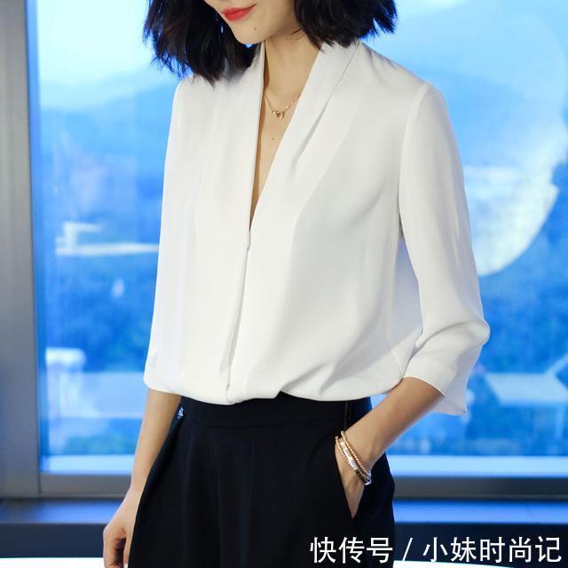 t恤 精致的职场女性,衣柜里需有的8款上衣,高端大气提升气质
