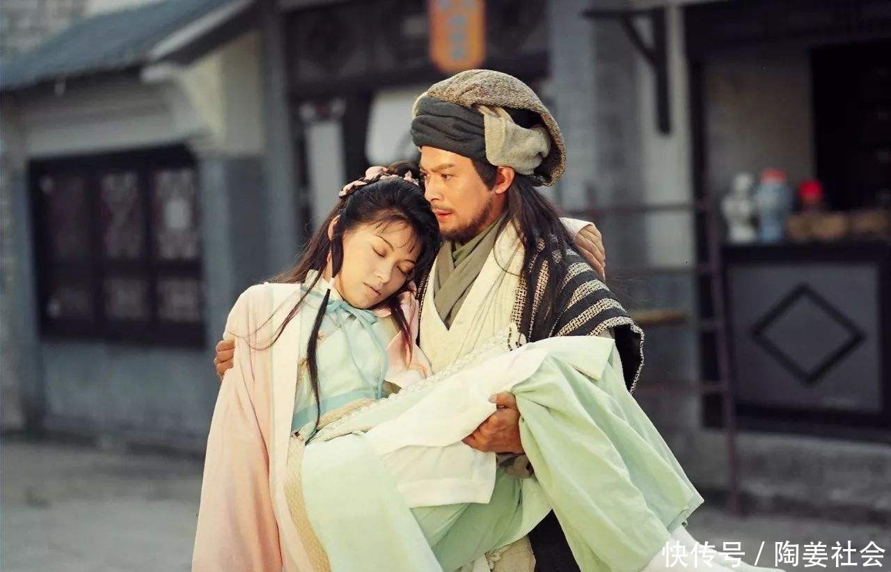 武功|乔峰真正的死因：他无意中发现了扫地僧的真正身份！