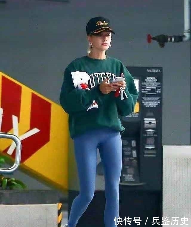 街头时尚 这样的一条裤子,已经成为街头时尚了,你知道它吗