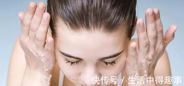 洁面 角质层薄脸发红发热用什么护肤品!