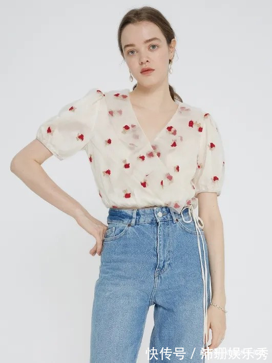 饱和度 女人不管年纪多大,买短袖要记住这三不要,俗气廉价,谁穿谁丑!