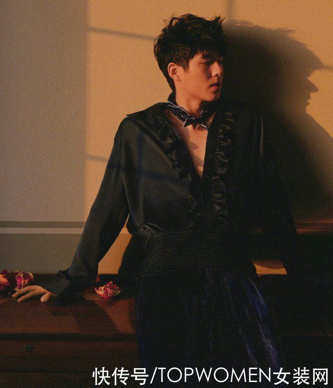 复古文艺感到底怎么穿？来看看这几套穿搭，教你穿出时髦高级感