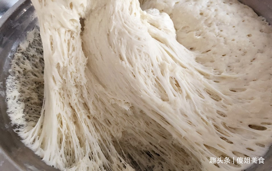 秋天发面,掌握1点,8分钟发满盆,蒸出的馒头比面包还香特好吃