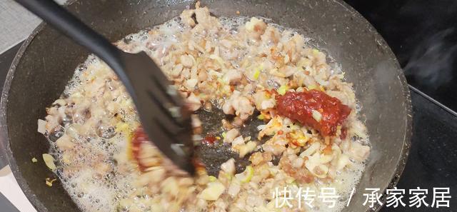 老豆腐|自从学会豆腐这做法,老婆隔三差五点名要吃,上桌吃的汤汁都不剩