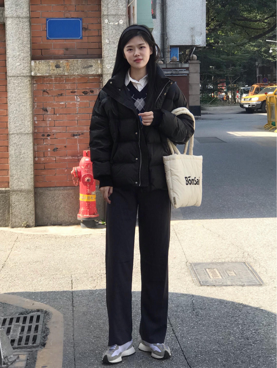 学院风|冬天怎么能少得了一身黑的穿搭呢?保暖不说还很时尚!