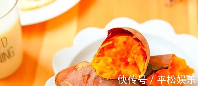 红薯别直接烤了,教你一个诀窍,好吃的不得了,吃一回念念不忘!