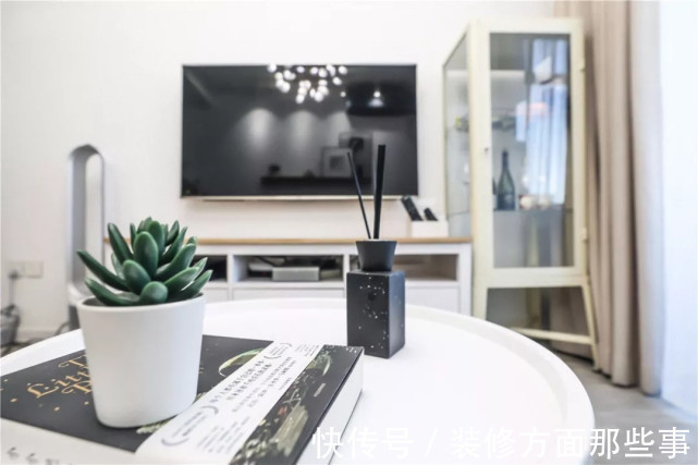 有情调感|60平北欧风装修设计,玄关走廊和餐厨之间还有吧台和小黑板