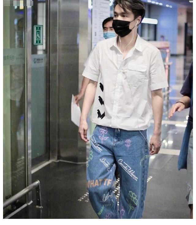 向往5|《向往5》錄完后，張藝興換身份錄另一綜藝！染新發色顏值絕絕子