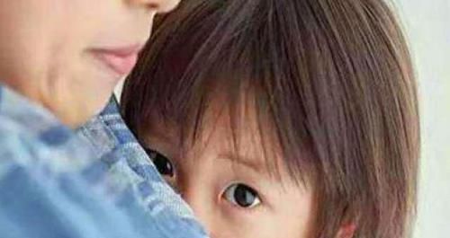 长大|妈妈的家庭地位,决定孩子长大后有没有出息,你家是怎样的?