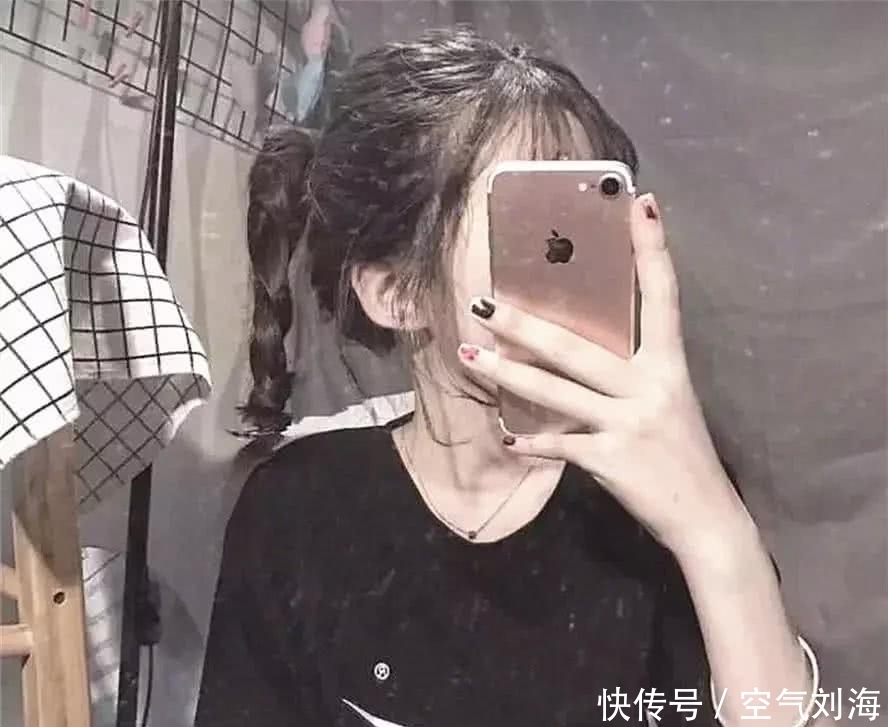 扎马尾总是不好看?尝试一下这4个小技巧,少女感十足出乎意料!