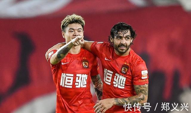 国足|1次转会,收入暴降8000万!高拉特“回中超”条件曝光,满足2方面