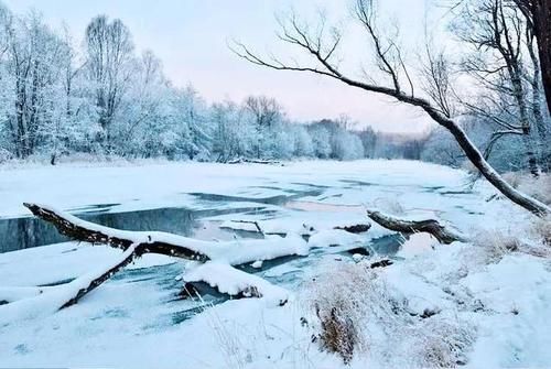 内蒙古隐藏的边境天路，赏世界级冰雪奇景，资深驴友才去过