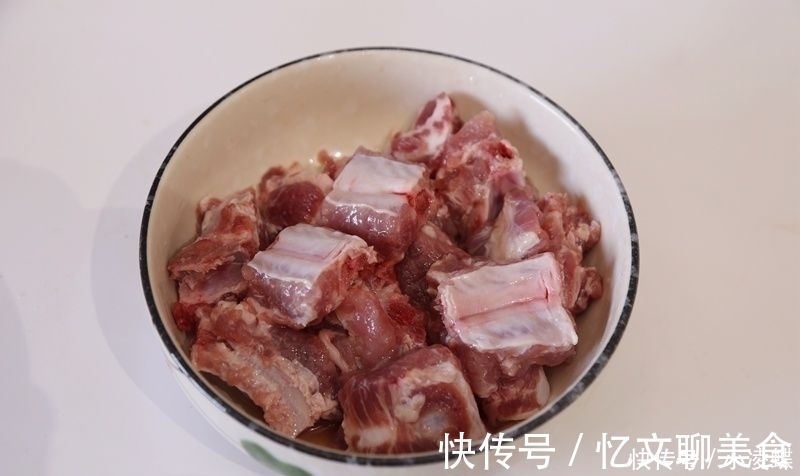 素菜吃腻了，来一道硬菜解解馋，比酥肉还香，真是好吃停不下来