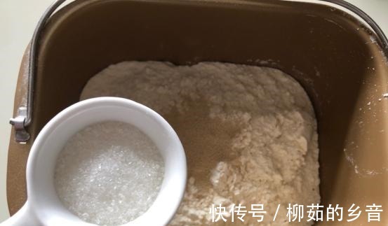 香辣豆腐包家常做法，味道香浓，喷喷香太馋人了！