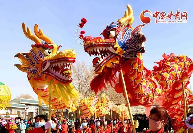  民勤：农村文艺新生活 扭着秧歌唱着歌