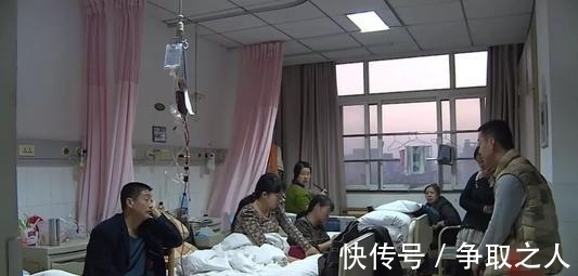 孝顺|男孩陪46岁孕妈待产,被医生称赞孝顺,孕妈:他是孩子的爸爸