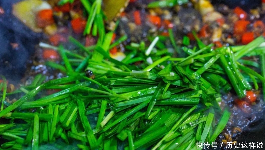 这两个最麻烦的食材,炒在一起真是绝配