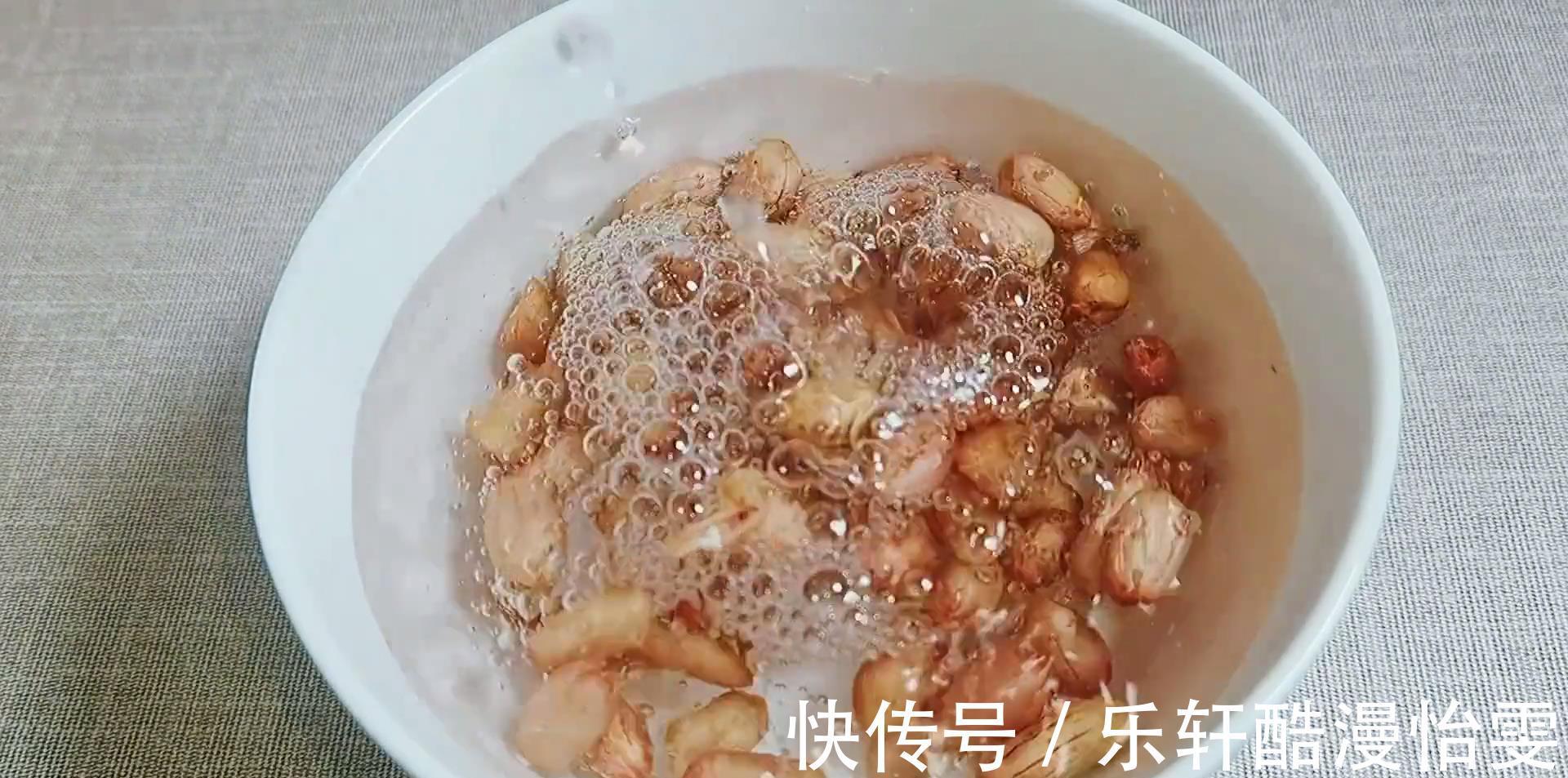 女人气虚体弱多喝这道汤，一周两次，脸色红润也干净