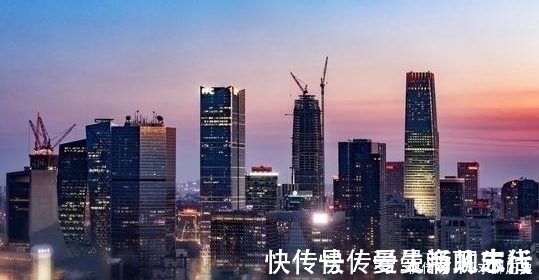 开发商|买房时,别急着交首付,专家:先弄清楚这4件事,才不会吃亏