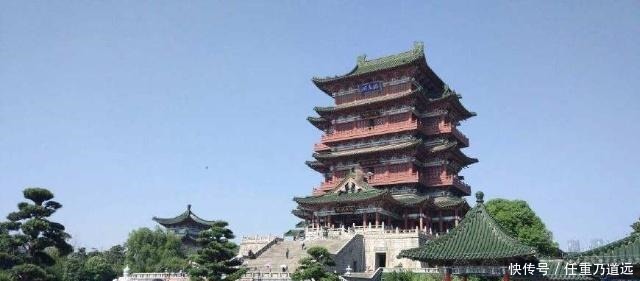 名篇|落霞与孤鹭齐飞,秋水共长天一色——赏王勃名篇《滕王阁序》!