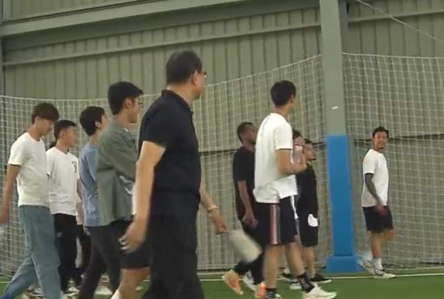 国足|记者推荐77岁徐根宝执教国足：他与来自上海的足协领导好沟通！