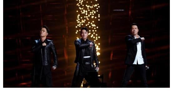 趙文卓|《哥哥》衍生節(jié)目成李承鉉專場，戚薇存在感強(qiáng)，無效營業(yè)讓人逆反