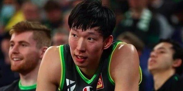 回归|大魔王或提前回归CBA,辽篮终圆梦!周琦被裁判穿小鞋主帅不信任