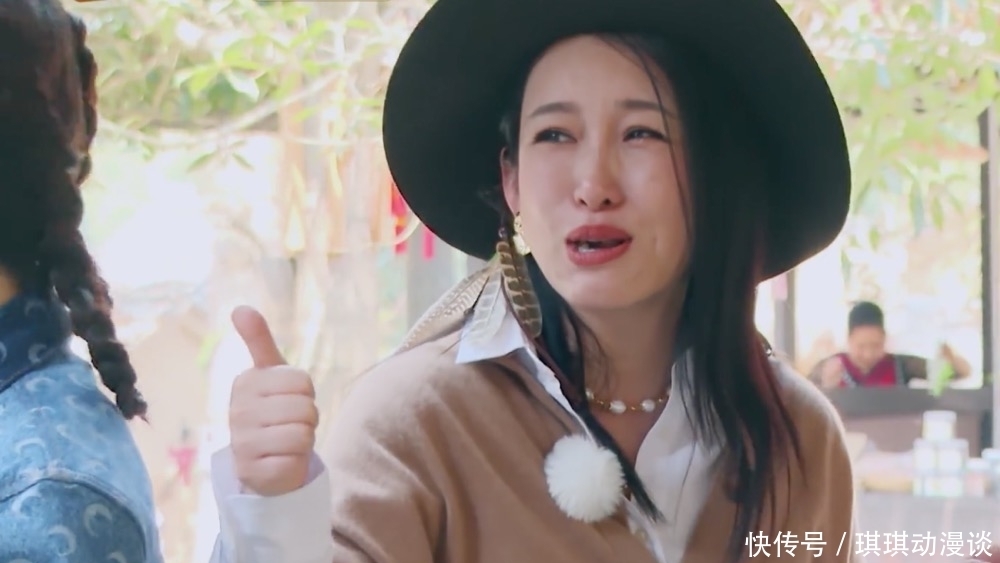 安利 为何秦海璐受大家欢迎？当她戳穿蒋勤勤安利的美食时，我有了答案