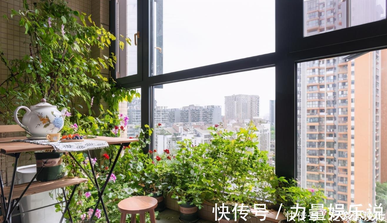 装饰性|90㎡花了20W,老婆将阳台改花园太美了,参观的人都舍不得走!