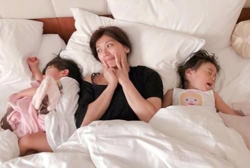 妈妈们|“我后悔生二胎了”35岁宝妈深夜发文哭诉,每个字中都透漏着心酸