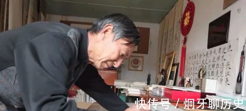 书法|65岁老人练习书法，专攻“毛体”40年，专家却说还没有入门！