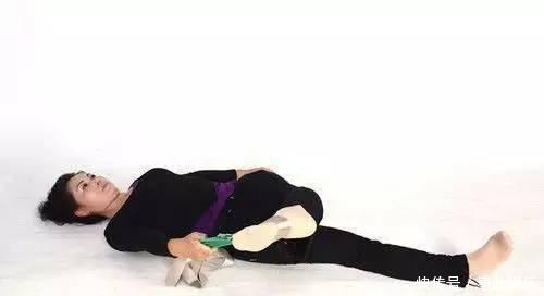 拉筋术打开身体所有经络,躺在床上就可以锻炼,效果惊人