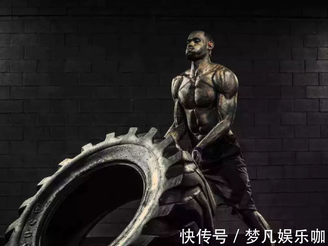 nb同样是推轮胎,看看詹姆斯,看看易建联,再看看周琦!差距太大了