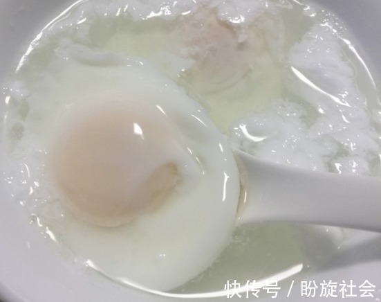 口诀|煮荷包蛋,学会“212”口诀,鸡蛋完整嫩滑,不起沫不粘锅