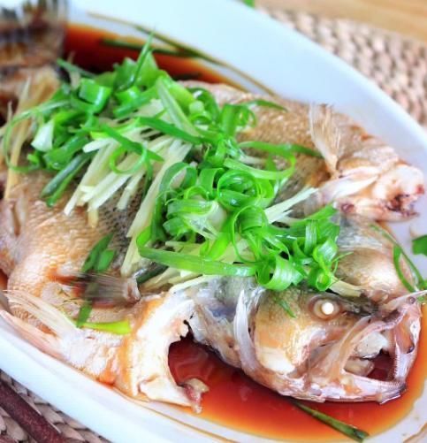 把鱼|吃鱼别只顾吃鱼肉,这4个部位才是“宝”,很多人都不懂,太可惜