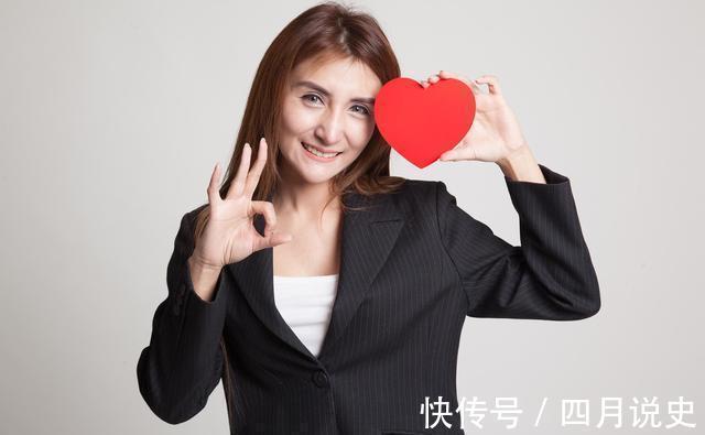 绝经期|女性“最佳绝经期”：并非45和55，若接近这个年龄，也许比较理想
