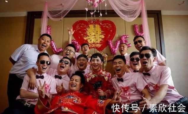 憑借《星光大道》成名,走紅后撬走別人丈夫,前妻女兒公開哭訴!