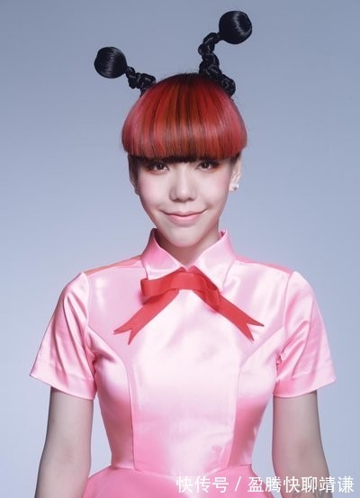 黃霄云|頂流吳莫愁如今怎么了，縣城跑場！