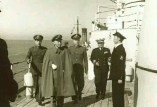 军长|兰封失守,军长无能遭撤职,战将师长却被枪毙,7年后,军长竟还成了总司令