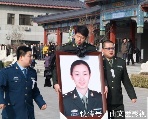 岳父母|游泳名将周雅菲:嫁给中国男篮莫科,同他一起当他前妻父母的孩子