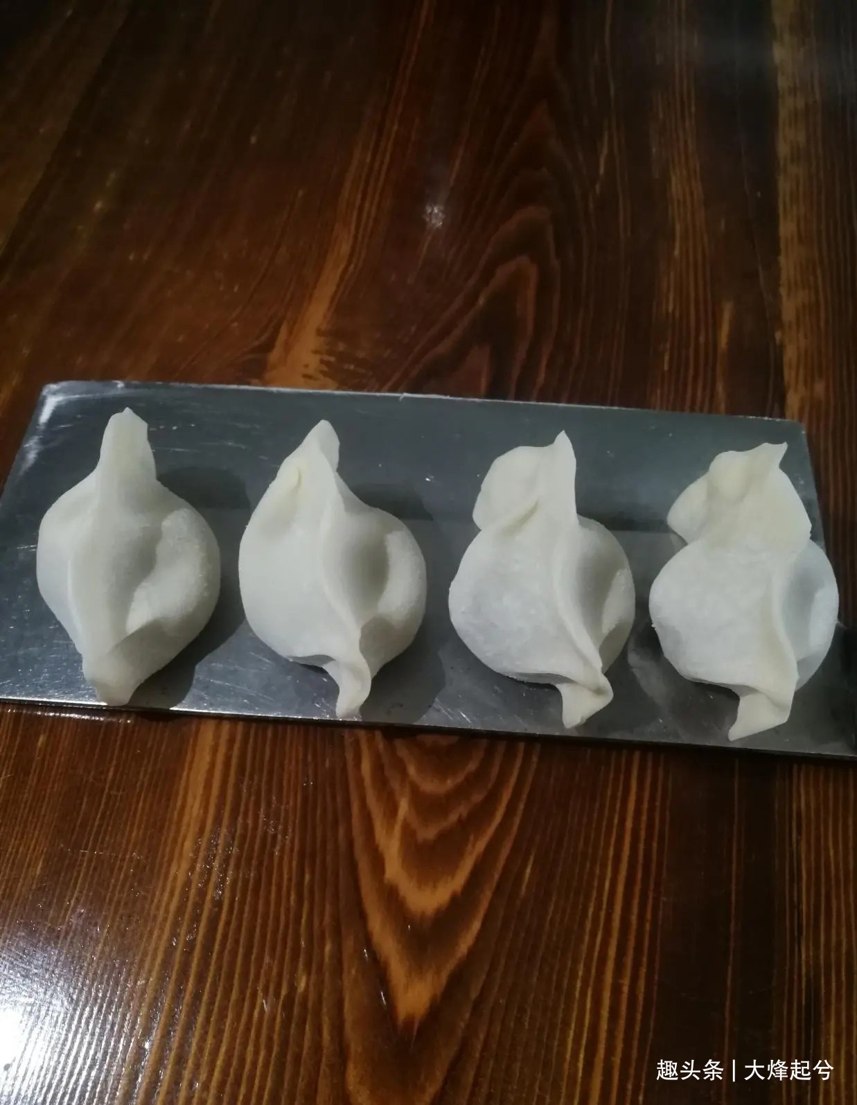 羊肉包饺子，怎么做才能让饺子馅鲜香不膻今天分享成功调馅窍门