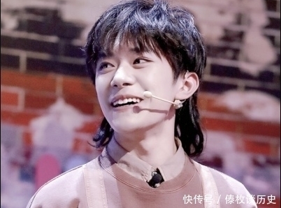 首歌|学校广播站“最爱放”的3首歌,听到最后一首,学生都“炸锅”了!